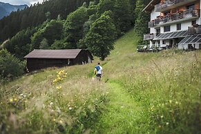 Tanafreida Apartments