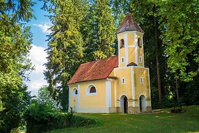 Authentic Wooden House Sleme