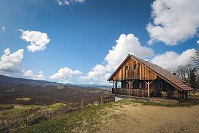 Authentic Wooden House Sleme