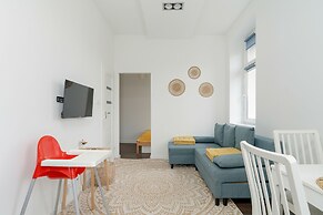 Cozy Apartment in Poznań by Renters