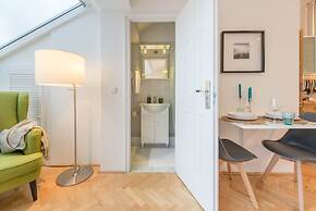 Venus Apartments - Deluxe Loft Skylit