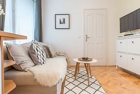 Venus Apartments - Deluxe Loft Skylit