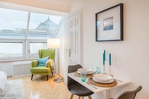 Venus Apartments - Deluxe Loft Skylit