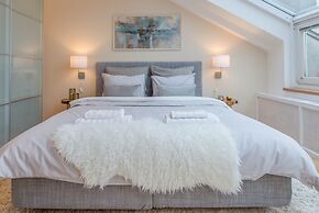 Venus Apartments - Deluxe Loft Skylit