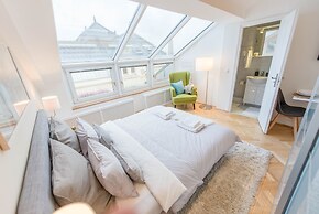 Venus Apartments - Deluxe Loft Skylit