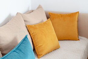 Cosy Beige Apartment for 5 by Renters