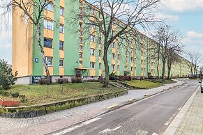 Cosy Beige Apartment for 5 by Renters