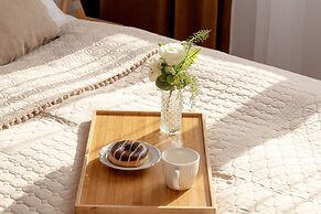 Cosy Beige Apartment for 5 by Renters