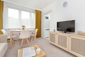 Cosy Beige Apartment for 5 by Renters