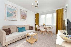 Cosy Beige Apartment for 5 by Renters