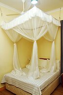 Briston Hotel - Serengeti