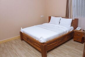 Briston Hotel - Serengeti