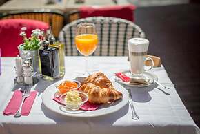 Venus Apartments - Loft Room Cosy II