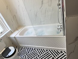 Captivating 2-bed Apartment in Brighton