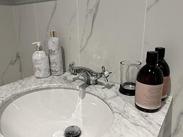 Captivating 2-bed Apartment in Brighton