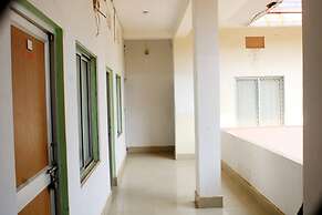 Goroomgo Somnath Rest House Puri