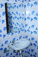 Goroomgo Somnath Rest House Puri