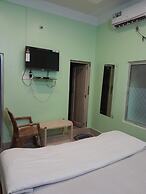 Goroomgo Somnath Rest House Puri