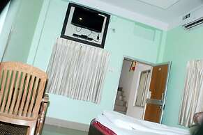 Goroomgo Somnath Rest House Puri