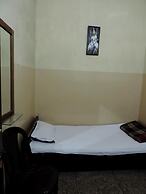 Hotel Mukta