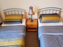 Cozy Coastal Apartment in Historic Port Glasgow