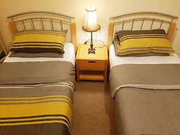 Cozy Coastal Apartment in Historic Port Glasgow