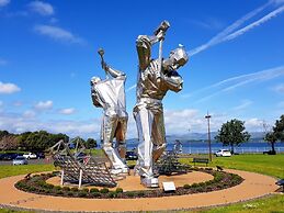 Cozy Coastal Apartment in Historic Port Glasgow