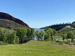 Skyline by the Lake - Gateway to Northern Colorado