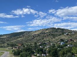 Skyline by the Lake - Gateway to Northern Colorado