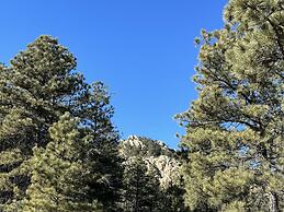 Skyline by the Lake - Gateway to Northern Colorado