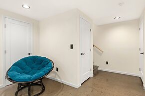 Skyline by the Lake - Gateway to Northern Colorado