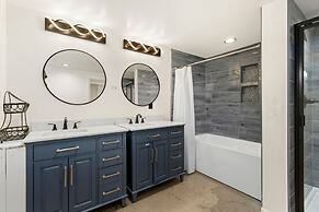 Skyline by the Lake - Gateway to Northern Colorado