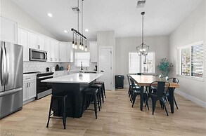 239 Delmar Ave 3 Bedroom Home by RedAwning