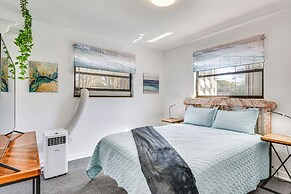 Fort Walton Home w/ Shared Pool - 2 Mi to Beach!