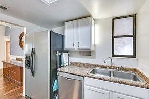 Fort Walton Home w/ Shared Pool - 2 Mi to Beach!