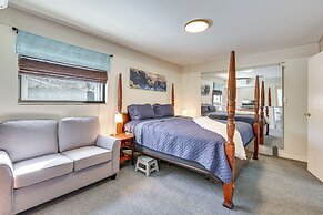 Fort Walton Home w/ Shared Pool - 2 Mi to Beach!