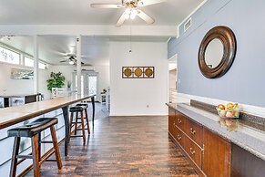 Fort Walton Home w/ Shared Pool - 2 Mi to Beach!