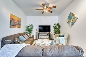 Fort Walton Home w/ Shared Pool - 2 Mi to Beach!