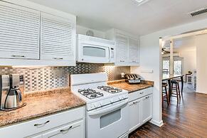 Fort Walton Home w/ Shared Pool - 2 Mi to Beach!