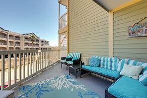 Steps to Galveston Beach: Condo w/ Pool Access