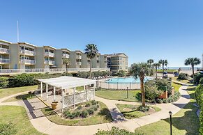 Balcony & Gulf Views: Galveston Condo Near Beach