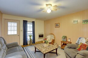 River Access & Hot Tub: Cozy Hot Springs Cabin