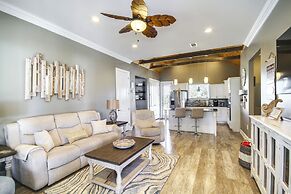 Walk to Beach: Stunning Gulfport Getaway