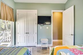 Walk to Beach: Stunning Gulfport Getaway