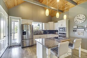 Walk to Beach: Stunning Gulfport Getaway