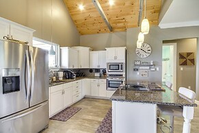 Walk to Beach: Stunning Gulfport Getaway