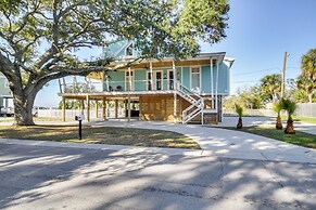Walk to Beach: Stunning Gulfport Getaway