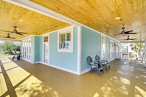 Walk to Beach: Stunning Gulfport Getaway