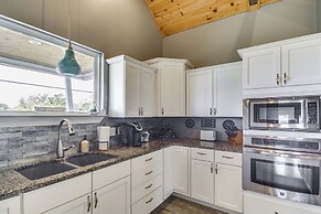 Walk to Beach: Stunning Gulfport Getaway