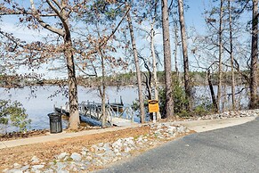 Chic Greensboro Condo w/ Lake Oconee Access!